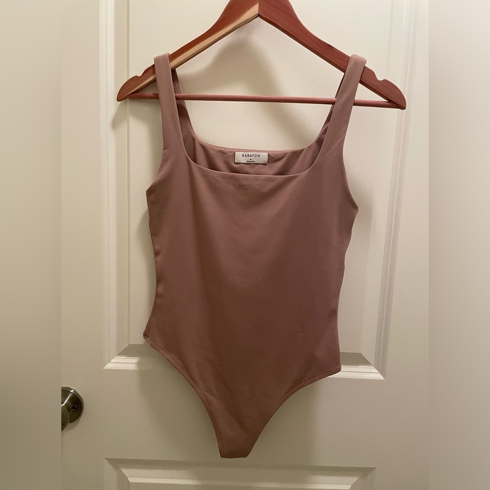 Babaton Contour Squareneck Bodysuit — Limited Edition Taupe— Medium